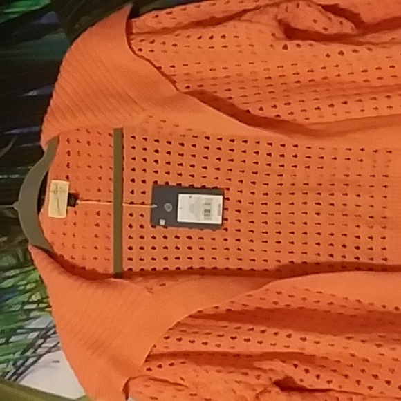 Universal Thread sweater - Picture 2 of 9